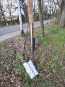 Foto: Elektroanschlußkasten von Freileitung zerstört (abgetreten) 